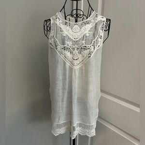 Entro by Anthropologie Lace Top in White in Size Medium